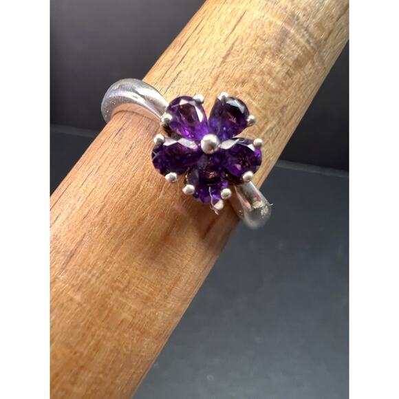 Vintage Sterling Silver Amethyst Floral Cluster Ring – Size 8 (Fits 8–8.5) - Picture 9 of 16